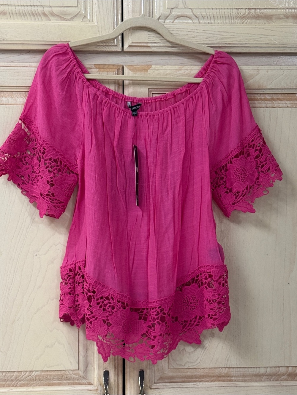 Unique Spectrum Hot Pink Crochet-Hem Peasant Blouse